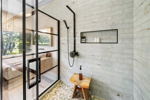 House in Cooper City, Florida 4 bedrooms, 330.73 sq.m. № 1965634 - photo 22