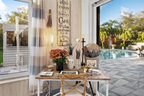 House in Cooper City, Florida 4 bedrooms, 330.73 sq.m. № 1965634 - photo 28