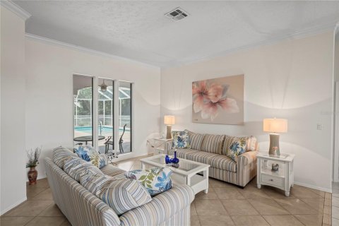 House in Hudson, Florida 4 bedrooms, 264.49 sq.m. № 1825330 - photo 8
