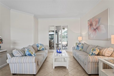 House in Hudson, Florida 4 bedrooms, 264.49 sq.m. № 1825330 - photo 7