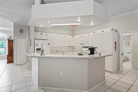 House in Hudson, Florida 4 bedrooms, 264.49 sq.m. № 1825330 - photo 11
