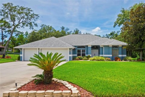 House in Hudson, Florida 4 bedrooms, 264.49 sq.m. № 1825330 - photo 1