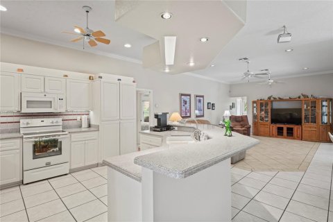 House in Hudson, Florida 4 bedrooms, 264.49 sq.m. № 1825330 - photo 10