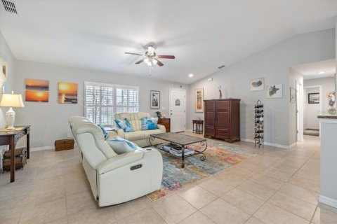 House in Englewood, Florida 3 bedrooms, 149.39 sq.m. № 1916242 - photo 7
