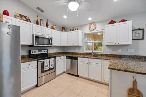House in Englewood, Florida 3 bedrooms, 149.39 sq.m. № 1916242 - photo 11