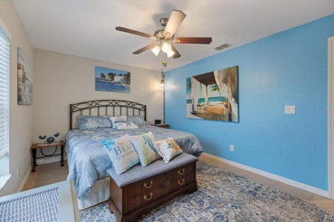 House in Englewood, Florida 3 bedrooms, 149.39 sq.m. № 1916242 - photo 22