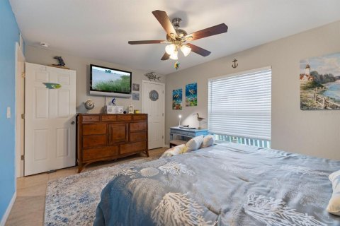House in Englewood, Florida 3 bedrooms, 149.39 sq.m. № 1916242 - photo 23