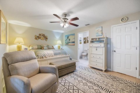 House in Englewood, Florida 3 bedrooms, 149.39 sq.m. № 1916242 - photo 17