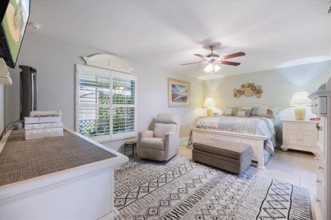 House in Englewood, Florida 3 bedrooms, 149.39 sq.m. № 1916242 - photo 14