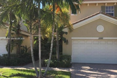 Townhouse in Palm Beach Gardens, Florida 3 bedrooms, 180.14 sq.m. № 2057474