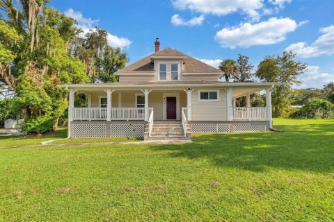 House in DeLand, Florida 5 bedrooms, 188.03 sq.m. № 2347529