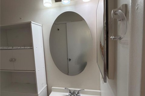 Touwnhouse à louer à Miami, Floride: 3 chambres, 90.12 m2 № 1995313 - photo 9