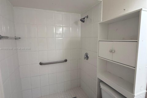 Touwnhouse à louer à Miami, Floride: 3 chambres, 90.12 m2 № 1995313 - photo 8