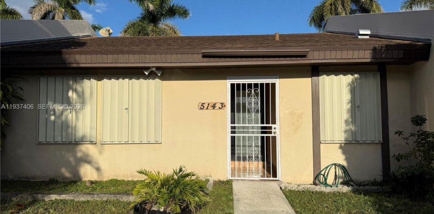 Touwnhouse à Miami, Floride 3 chambres, 90.12 m2 № 1995313