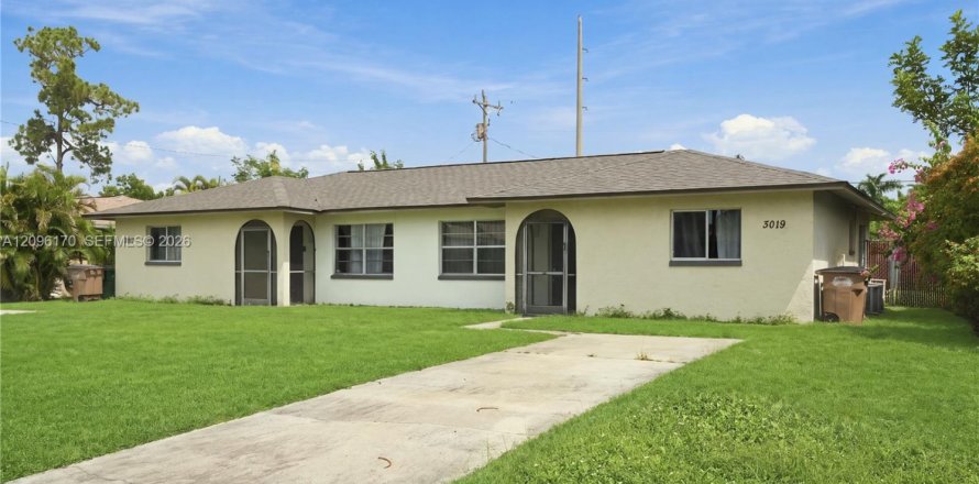 Villa ou maison à Cape Coral, Floride 2 chambres № 2386929