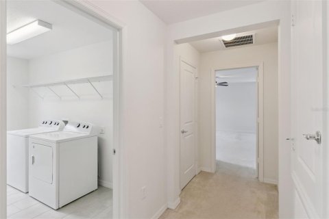 Villa ou maison à louer à Winter Garden, Floride: 5 chambres, 320.33 m2 № 2395737 - photo 21