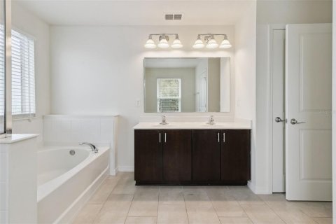 Villa ou maison à louer à Winter Garden, Floride: 5 chambres, 320.33 m2 № 2395737 - photo 20