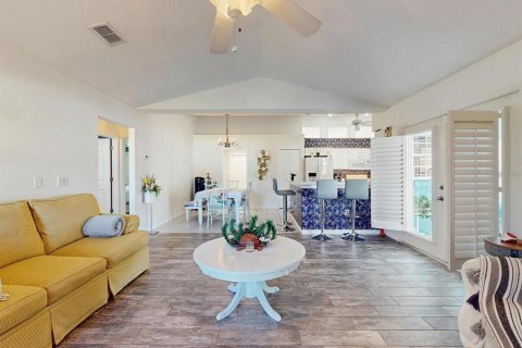 Casa en venta en Kissimmee, Florida, 4 dormitorios, 195.93 m2 № 2196962 - foto 7
