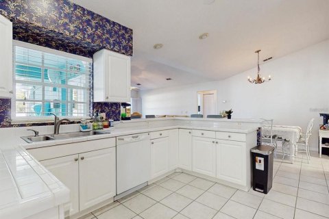 Casa en venta en Kissimmee, Florida, 4 dormitorios, 195.93 m2 № 2196962 - foto 5
