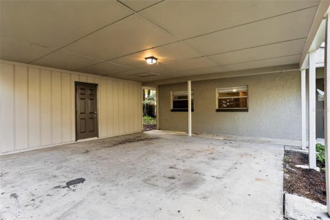 House in Mount Plymouth, Florida 3 bedrooms, 126.44 sq.m. № 2333853 - photo 3