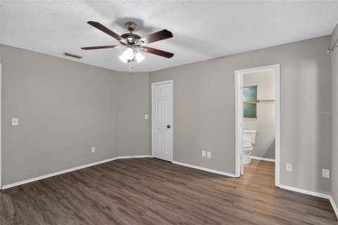 House in Mount Plymouth, Florida 3 bedrooms, 126.44 sq.m. № 2333853 - photo 19