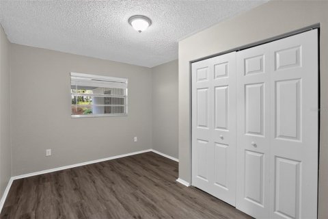 House in Mount Plymouth, Florida 3 bedrooms, 126.44 sq.m. № 2333853 - photo 25