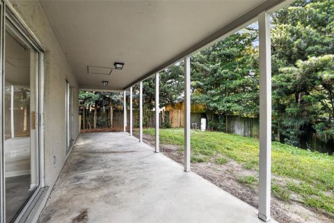 House in Mount Plymouth, Florida 3 bedrooms, 126.44 sq.m. № 2333853 - photo 28