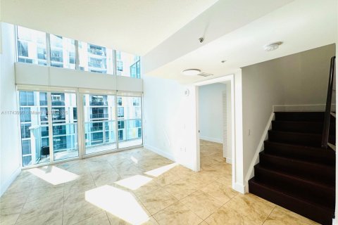 Condominio en venta en Miami, Florida, 2 dormitorios, 130.25 m2 № 1713136 - foto 2