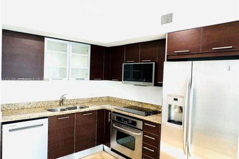 Condominio en venta en Miami, Florida, 2 dormitorios, 130.25 m2 № 1713136 - foto 12