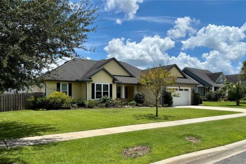House in High Springs, Florida 5 bedrooms, 202.25 sq.m. № 1883605 - photo 1