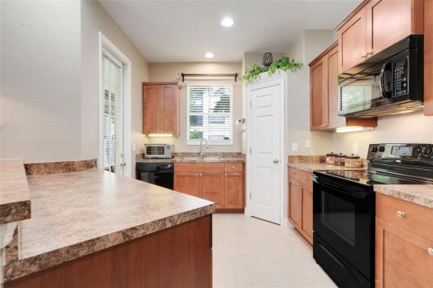 Townhouse in Orlando, Florida 3 bedrooms, 155.24 sq.m. № 1808167 - photo 14