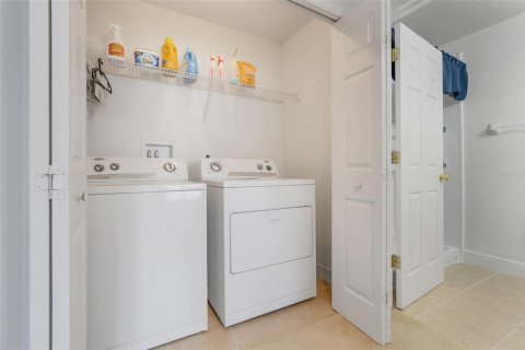 Townhouse in Orlando, Florida 3 bedrooms, 155.24 sq.m. № 1808167 - photo 29