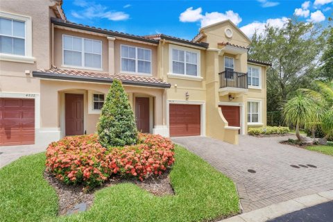 Townhouse in Orlando, Florida 3 bedrooms, 155.24 sq.m. № 1808167 - photo 2