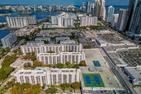 Купить кондоминиум в Санни-Айлс-Бич, Флорида 2 спальни, 83.05м2, № 2025666 - фото 25