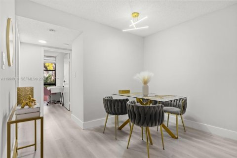 Купить кондоминиум в Санни-Айлс-Бич, Флорида 2 спальни, 83.05м2, № 2025666 - фото 7