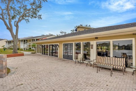 Copropriété à louer à Brandon, Floride: 1 chambre, 55.56 m2 № 2155943 - photo 3
