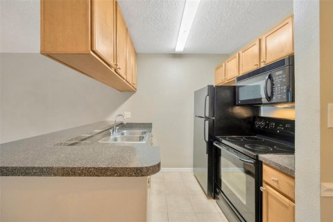 Copropriété à louer à Brandon, Floride: 1 chambre, 55.56 m2 № 2155943 - photo 26