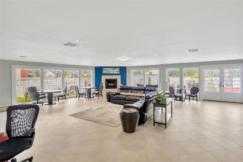 Copropriété à louer à Brandon, Floride: 1 chambre, 55.56 m2 № 2155943 - photo 13