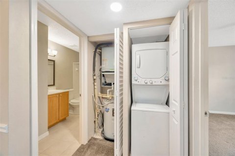 Copropriété à louer à Brandon, Floride: 1 chambre, 55.56 m2 № 2155943 - photo 19