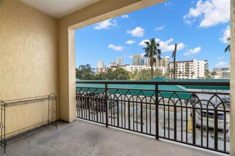 Condo in Tampa, Florida, 2 bedrooms  № 1447413 - photo 23