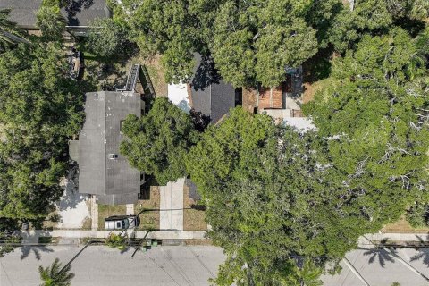 Villa ou maison à louer à Bradenton, Floride: 2 chambres, 56.67 m2 № 2377563 - photo 28