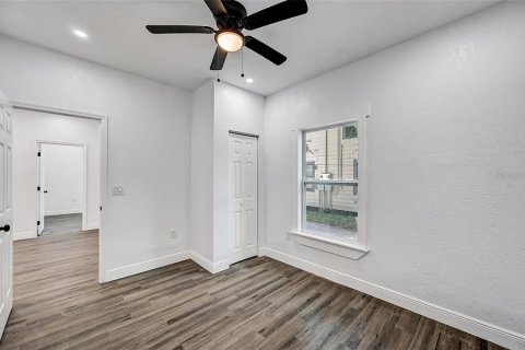 Villa ou maison à louer à Bradenton, Floride: 2 chambres, 56.67 m2 № 2377563 - photo 22