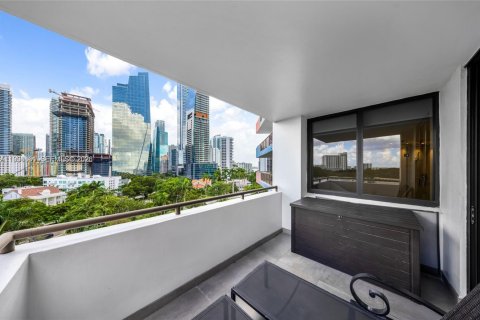 Condominio en venta en Miami, Florida, 3 dormitorios, 223.24 m2 № 2056261 - foto 23