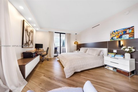 Condominio en venta en Miami, Florida, 3 dormitorios, 223.24 m2 № 2056261 - foto 7