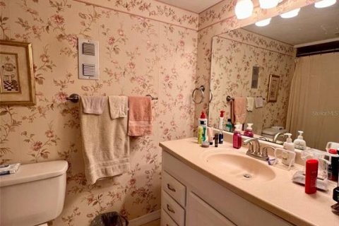 Condo in New Port Richey, Florida, 2 bedrooms  № 1520809 - photo 15