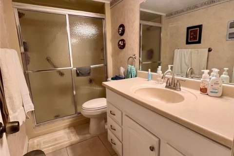 Condo in New Port Richey, Florida, 2 bedrooms  № 1520809 - photo 17