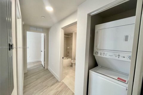 Appartement à louer à Miami, Floride: 2 chambres, 92.25 m2 № 1351958 - photo 5