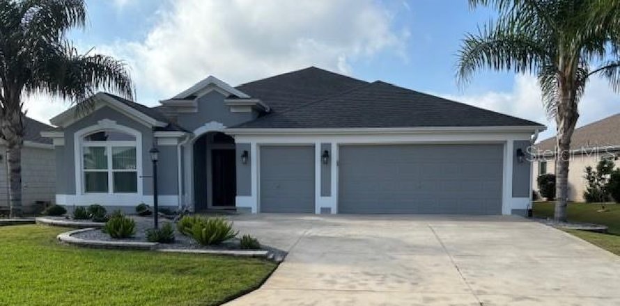 House in The Villages, Florida 3 bedrooms, 178.56 sq.m. № 1614702