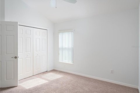 House in The Villages, Florida 3 bedrooms, 178.56 sq.m. № 1614702 - photo 29