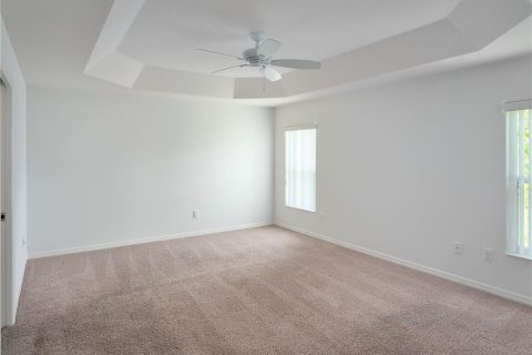 House in The Villages, Florida 3 bedrooms, 178.56 sq.m. № 1614702 - photo 23